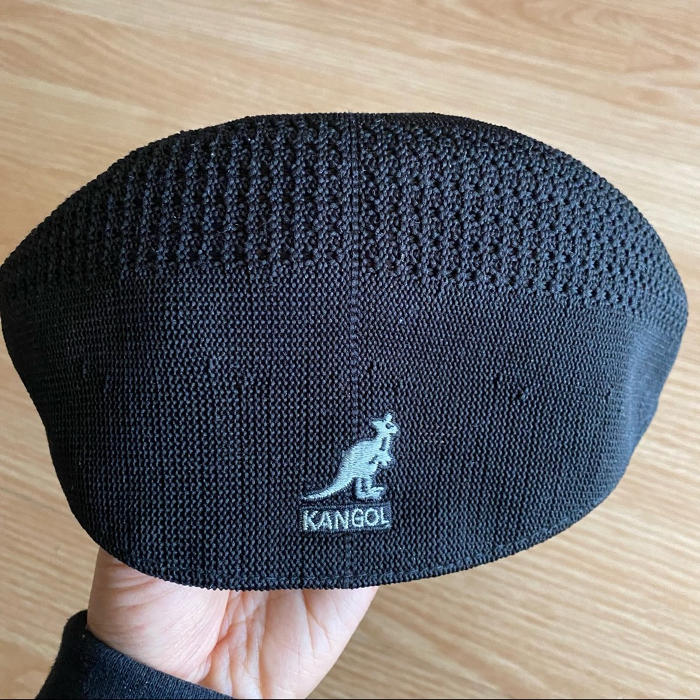 Kangol Tropic 504 Ventair Black Flat Cap Adult Medium